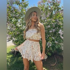 Princess Polly Top and shorts set! Small